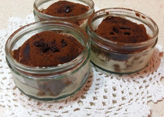 Monoporzioni di tiramisù con oro saiwa