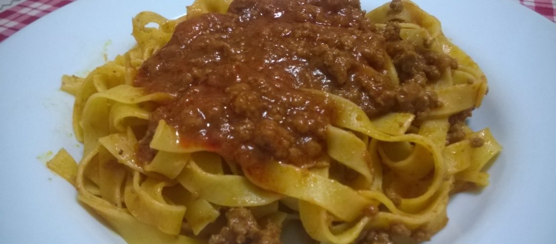 Pappardelle alla bolognese