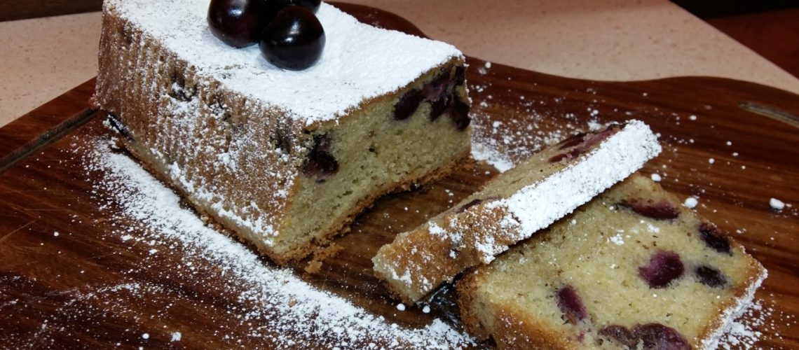 Plumcake rum e ciliege