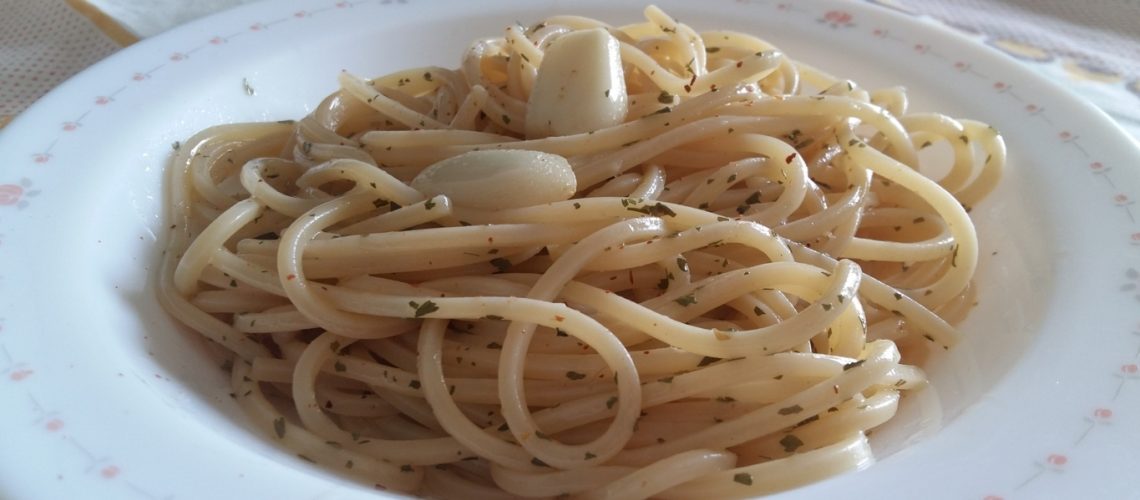 Spaghetti aglio olio e peperoncino