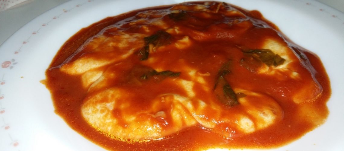 Provola con sugo fresco al basilico