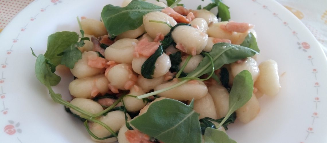 Gnocchi rucola e salmone affumicato