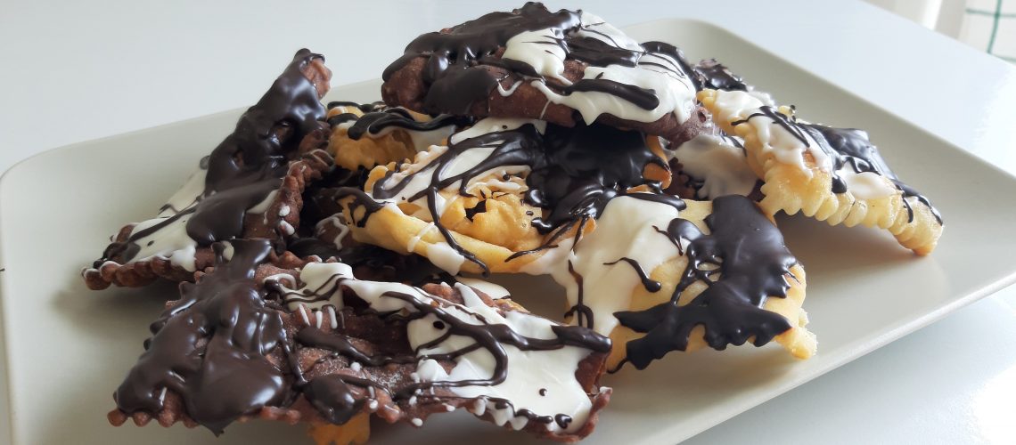 Chiacchiere al doppio cioccolato